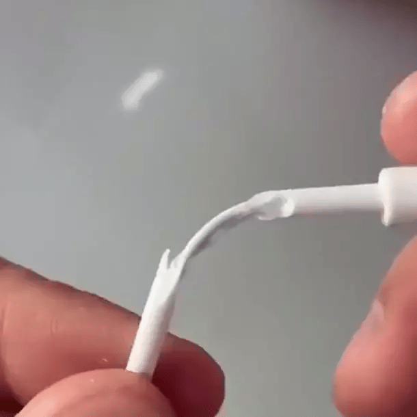 Flüssiges Isolierband zur Reparatur und Abdichtung elektrischer Leitungen (Preview GIF)